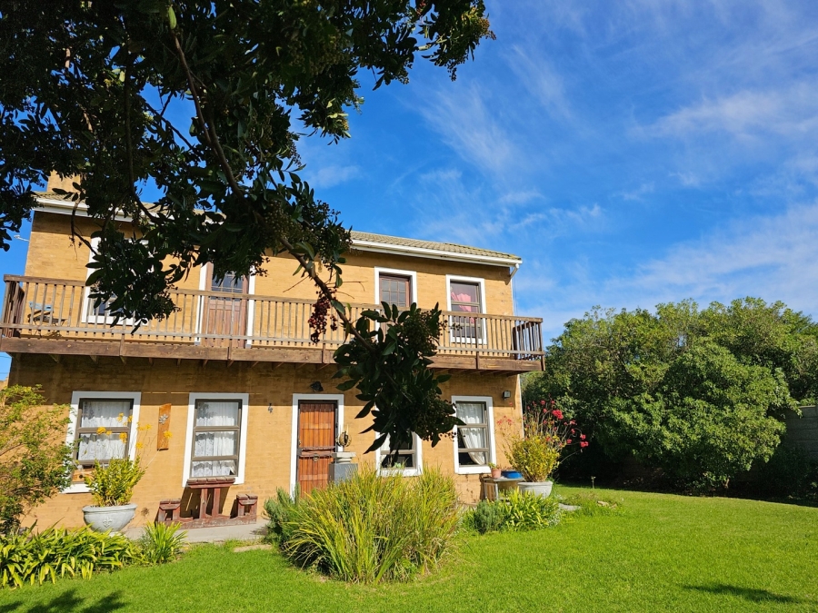 2 Bedroom Property for Sale in Albertinia Western Cape